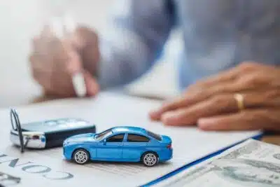 Les critères à prendre en compte pour choisir une assurance auto en ligne